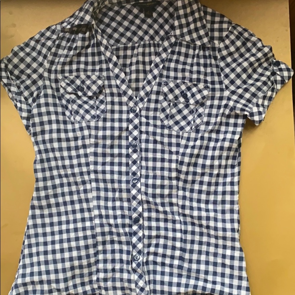 Navy & white Banana Republic gingham top